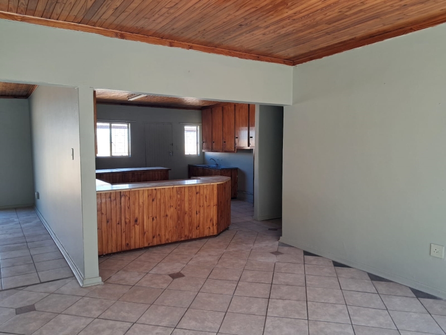 4 Bedroom Property for Sale in Odendaalsrus Free State